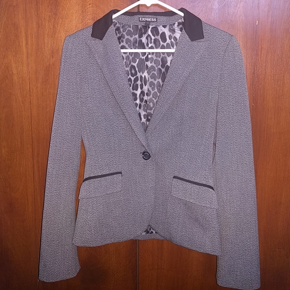 Grey blazer